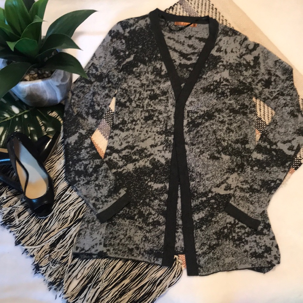 ⭐️STELLAR GRAY CARDIGAN ⭐️SIZE SMALL